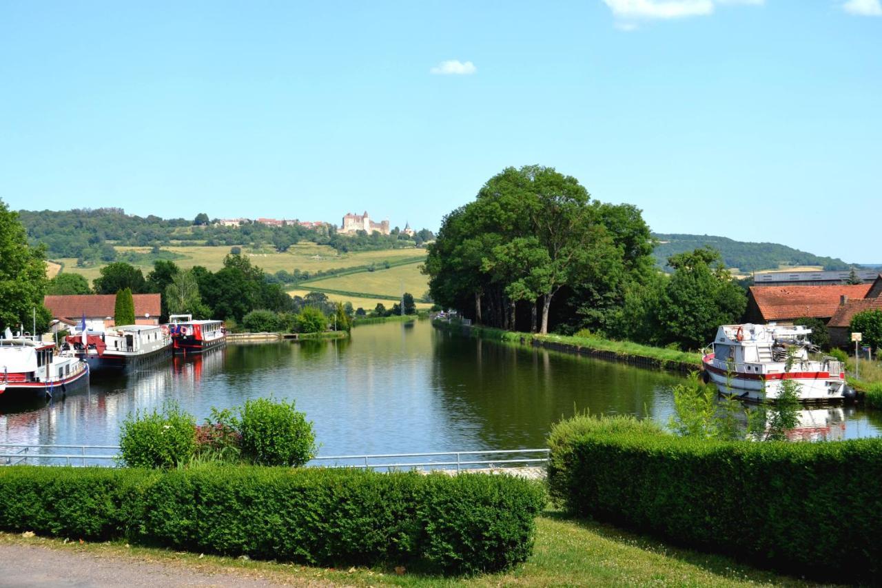 Domaine de Vandenesse&Spa Exterior foto